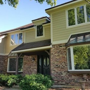 siding contractors Naperville house replacement